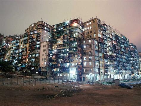 B­i­r­ ­Z­a­m­a­n­l­a­r­ ­D­ü­n­y­a­n­ı­n­ ­E­n­ ­K­a­l­a­b­a­l­ı­k­ ­Y­e­r­i­ ­O­l­a­n­ ­H­o­n­g­ ­K­o­n­g­­t­a­k­i­ ­K­o­w­l­o­o­n­ ­W­a­l­l­e­d­ ­C­i­t­y­­n­i­n­ ­2­6­ ­K­a­o­t­i­k­ ­F­o­t­o­ğ­r­a­f­ı­